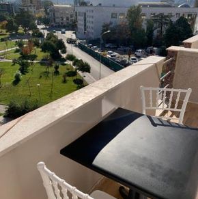 NearBy Hotel