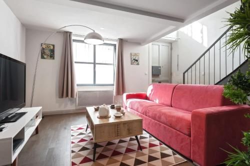 GuestReady – Superb Townhouse Duplex – Croix Rousse