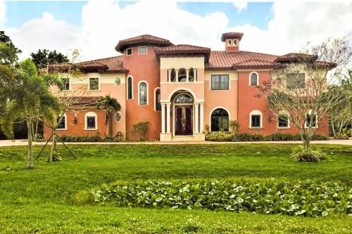 Photo of Chateau Paradiso Plantation Mansion villa