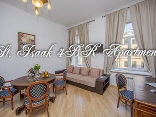 St Isaak 4BR Apartment