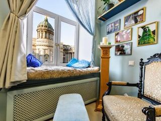 Эксклюзивные дизаинерские апартаменты с видом на Казанскии Собор