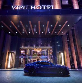 NearBy Hotel