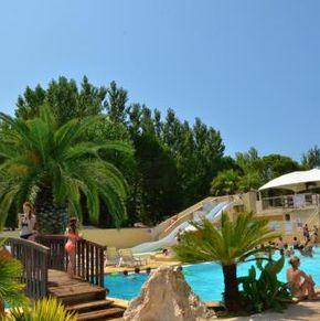 NearBy Hotel