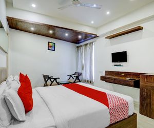 OYO 70229 Hotel Skylight Vadodara India