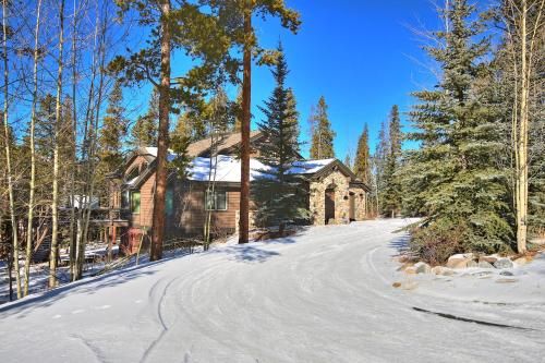 Evergreen Lodge Home