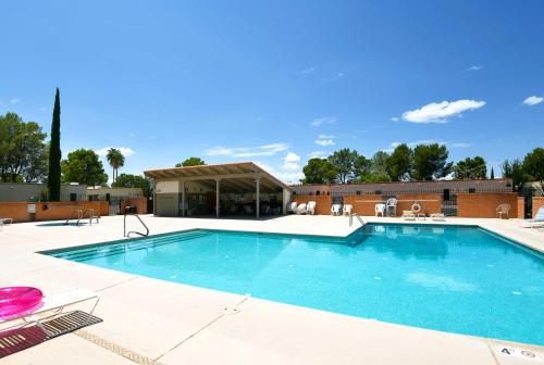 Photo of Green Valley Townhome with Resort Amenities!