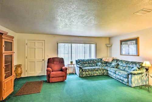 Photo of Cozy Sanford Home near Orlando Resorts and Airport!