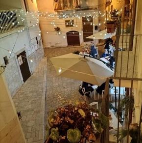 NearBy Hotel