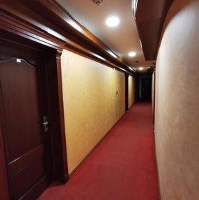 NearBy Hotel