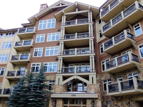 River Run Village, 1 Bed Condo at Lone Eagle Lodge, Ski-in Ski-out