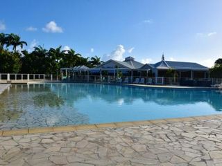 Hotel pic Studio a Saint Francois avec piscine partagee et terrasse amenagee a 2