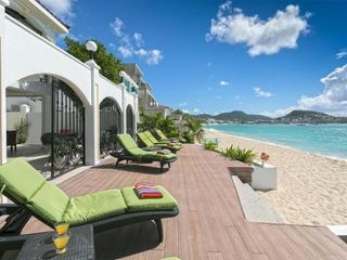 Hotel pic Dream Villa Simpson Bay Beachfront 650
