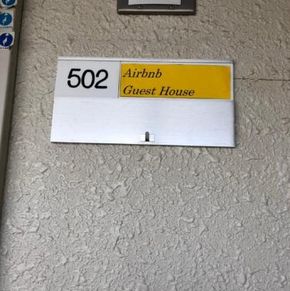 NearBy Hotel