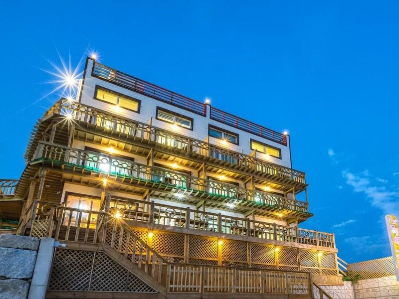Hotel Photo 9