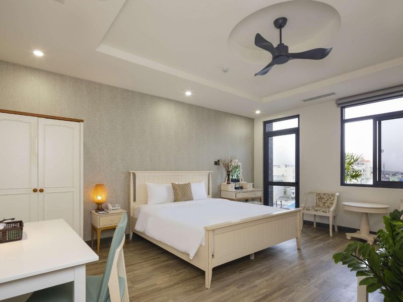 Hotel Photo 9