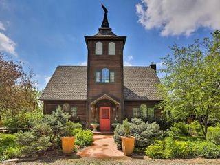 Фото отеля Upscale Boulder Area Home on 40-Acre Working Farm!