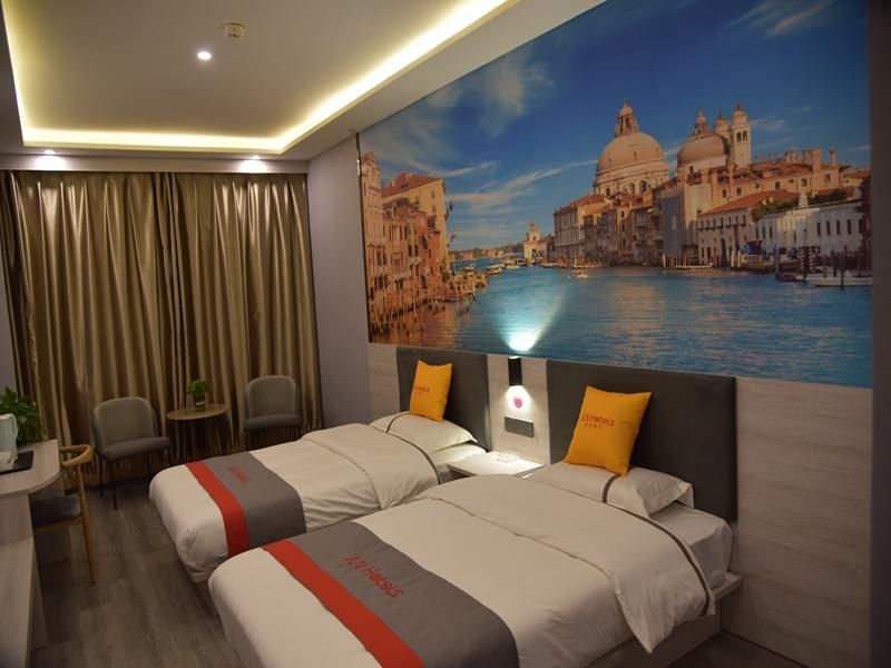 Hotel Photo 5