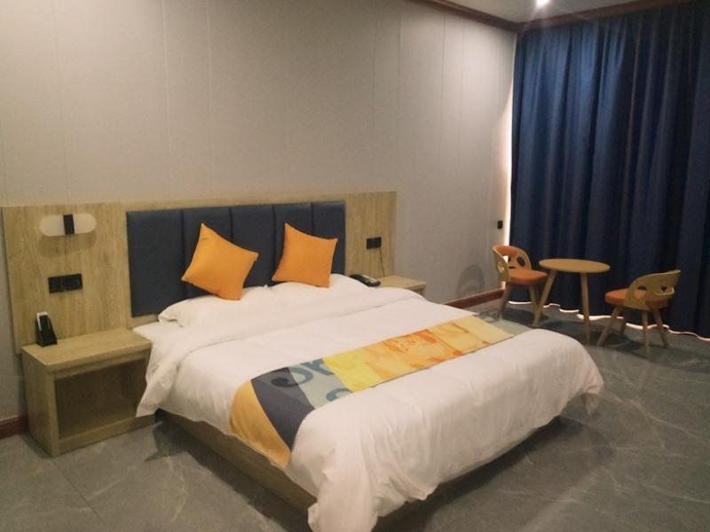 Hotel Photo 8
