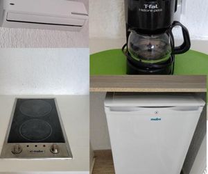 Cute cheap, kitchinette, ocean front Cancun Mexico