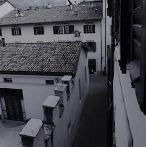 NearBy Hotel