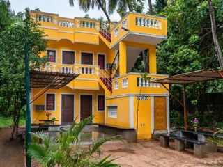 Фото отеля Pavisha Farm House Swimming Pool