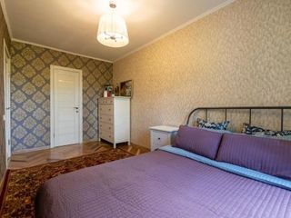 Light comfortable apartment with 2 bedrooms