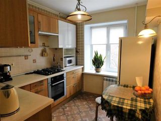 Apartment on Mira 28