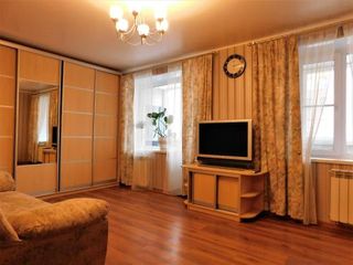 Apartment on Mira 28
