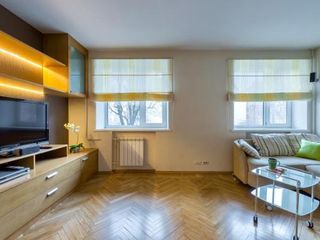Two Bedrooms Near the Center Apartment - Двухкомнатная квартира на Васильевском острове, 5 спальных