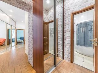 Apartment near Gostiniy Dvor