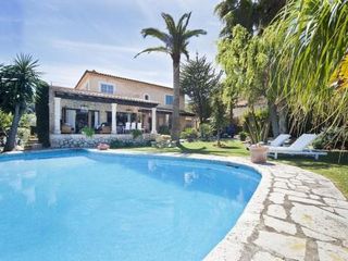 Mancor de la Vall Villa Sleeps 8 with Pool Air Con and WiFi