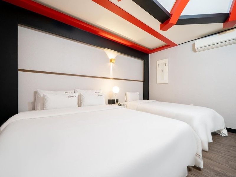 Hotel Photo 1