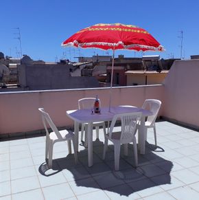 NearBy Hotel