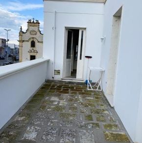 NearBy Hotel