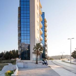 NearBy Hotel