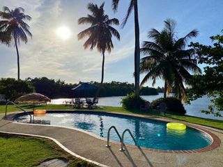 Фото отеля Holiday Retreat with Pool and Stunning Views!