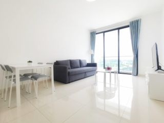 Фото отеля HomeOwner I FamilySuite 3BR/10F〖Legoland, Medini〗