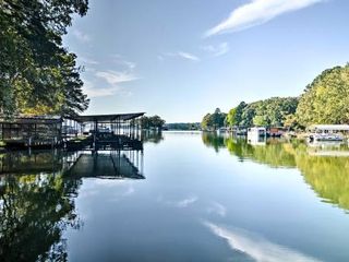 Фото отеля Quiet Hot Springs Home with Dock on Lake Hamilton!