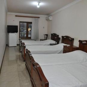 NearBy Hotel