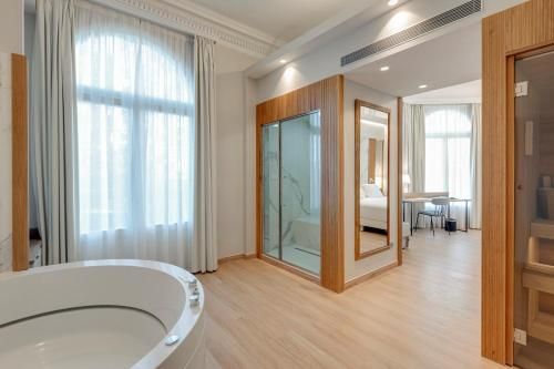 Hotel Photo 16