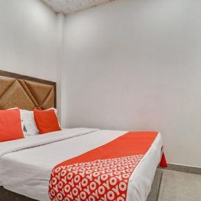 NearBy Hotel