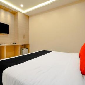 NearBy Hotel