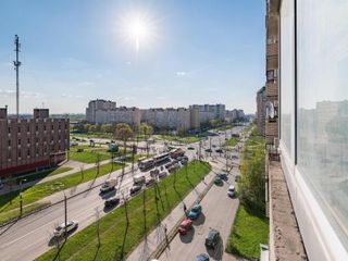 Apart near metro, nice park and Neva river