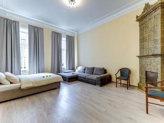 Admiral 5BR Apartment