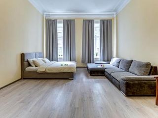 Admiral 5BR Apartment