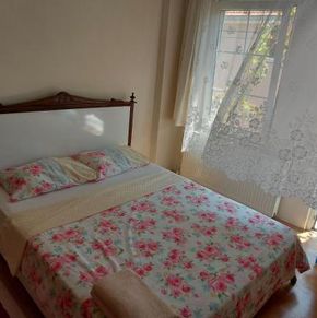 NearBy Hotel