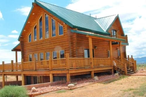 Photo of Red Rock Ranch Log Cabin: Large, Fully Furnished