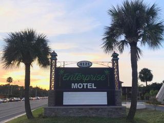 Фото отеля Enterprise Maingate Motel