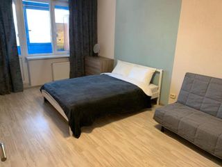 квартира 40м2 на Академическои