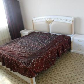 NearBy Hotel